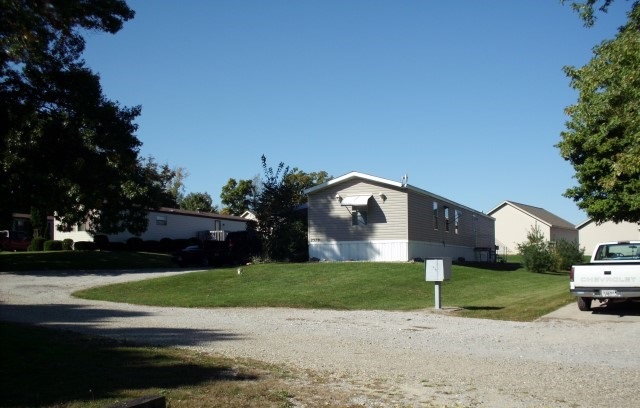 2379 West Orland Road Angola, IN 46703 - Photo 24 of 28 Gallery Image 24