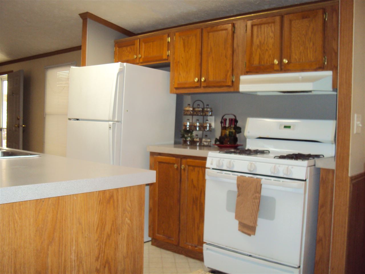 2379 West Orland Road Angola, IN 46703 - Photo 5 of 28 Gallery Image 5