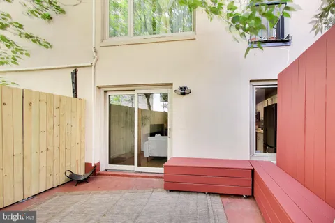 $489,000 | 1313 Vermont Avenue Northwest, Unit 9, Washington, DC 20005