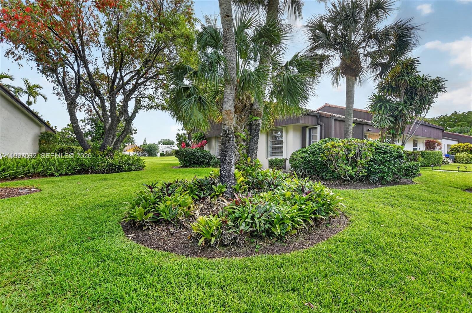 6924 Tiburon Circle, Unit 128 Boca Raton, FL 33433 - Photo 4 of 34 Gallery Image 4