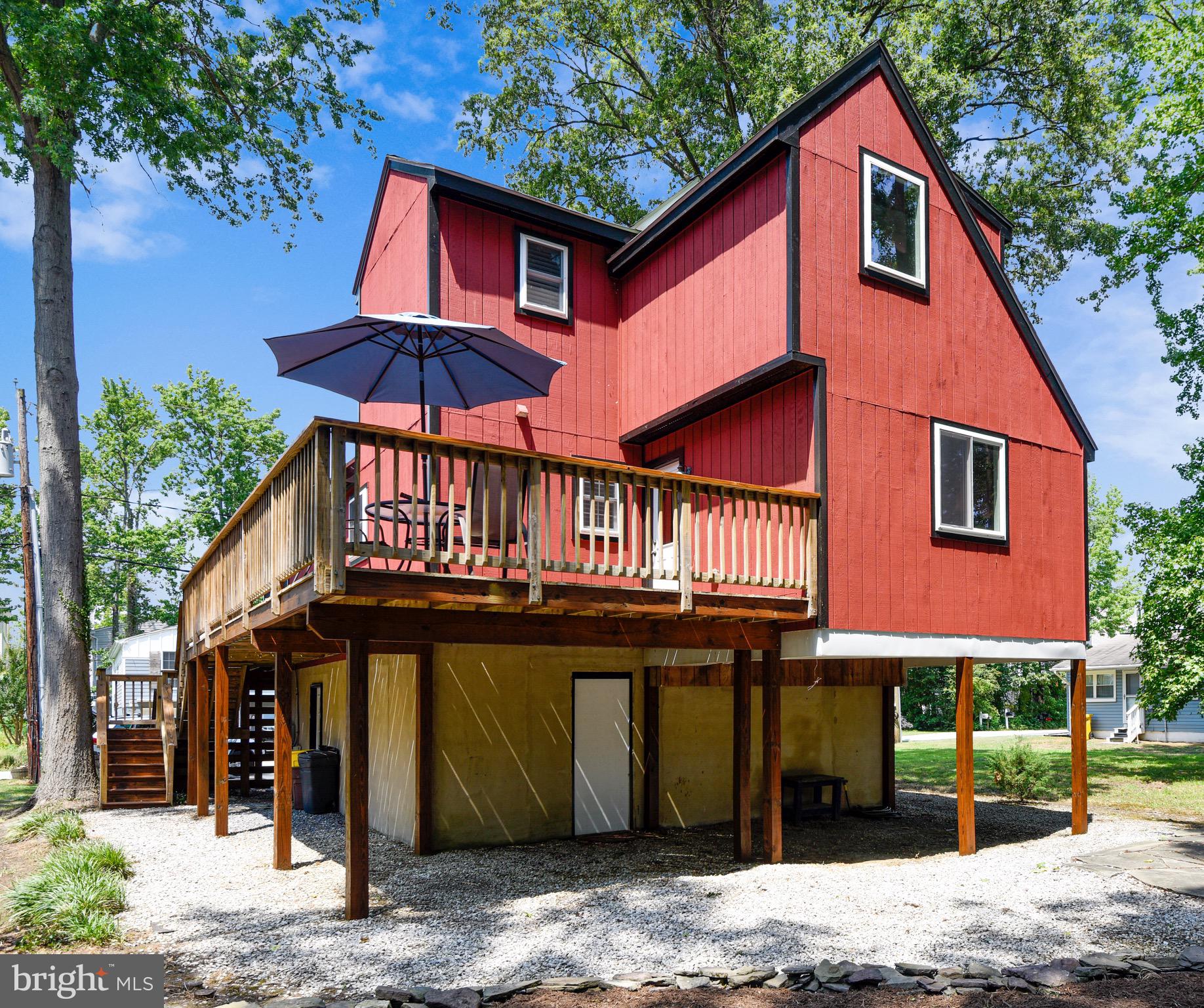 Welcome to 1417 Howard Road!