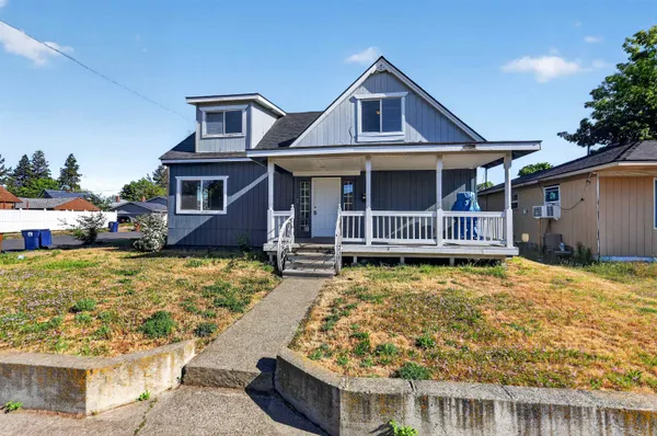 $299,900 | 1203 East Broad Avenue, Spokane, WA 99207