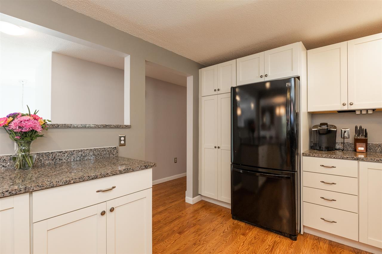 13 Harding Road Portsmouth, NH 03801 - Photo 5 of 40