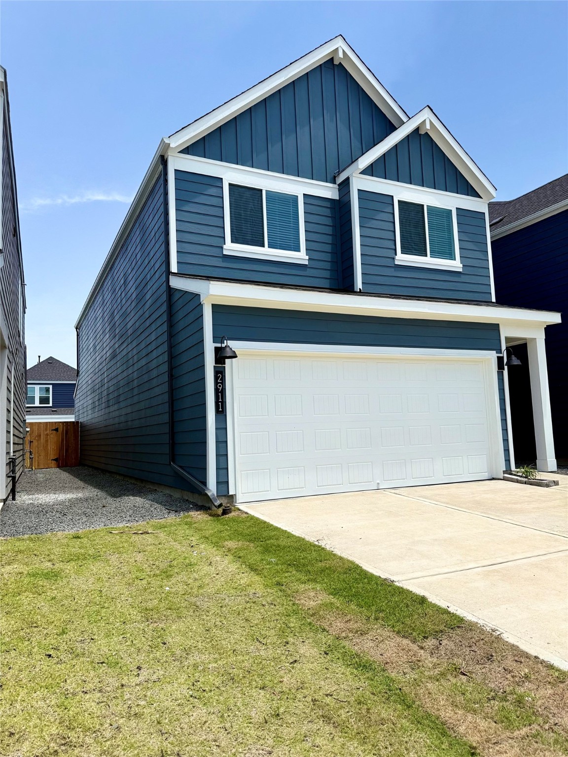 2911 Needham Gdn Lane Houston, TX 77051 - Photo 3 of 50 a front view of a house with yard