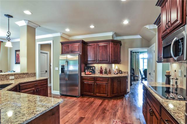 1091 Hall Cemetery Road Burns, TN 37029 - Photo 8 of 18 Amazing Cabinetry & Hardwood Floors