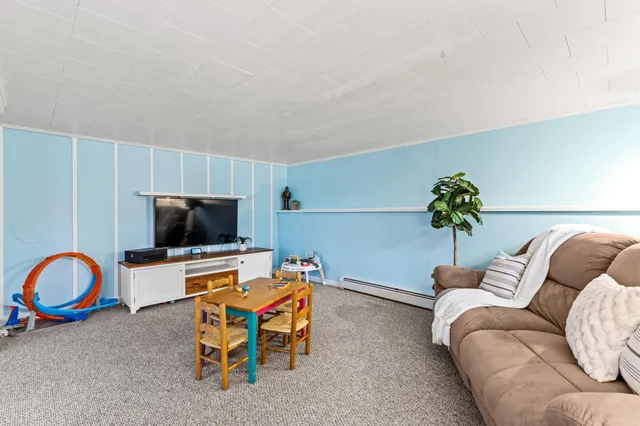 $425,000 | 11 Hillside Avenue, Scarborough, ME 04074