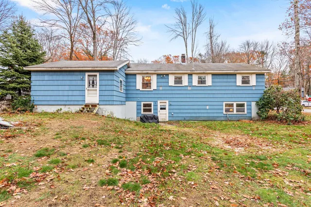 $425,000 | 11 Hillside Avenue, Scarborough, ME 04074