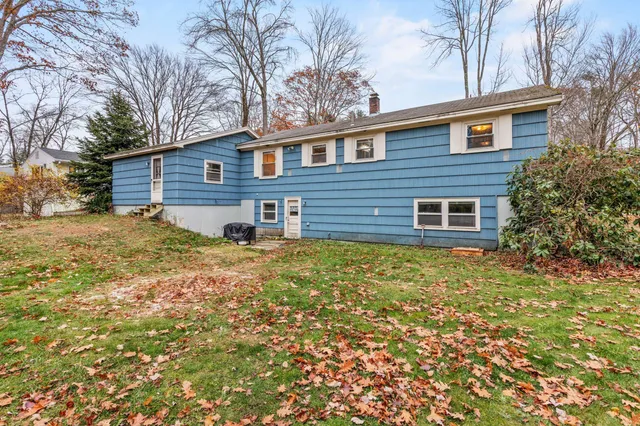 $425,000 | 11 Hillside Avenue, Scarborough, ME 04074