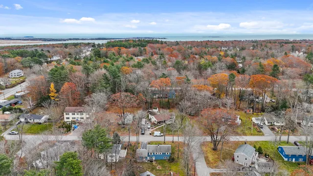 $425,000 | 11 Hillside Avenue, Scarborough, ME 04074
