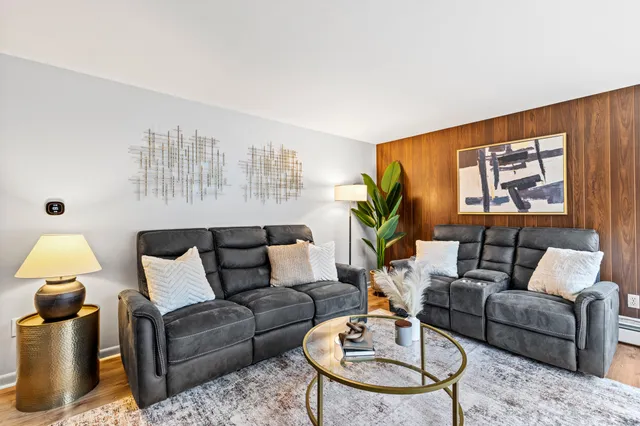 $425,000 | 11 Hillside Avenue, Scarborough, ME 04074