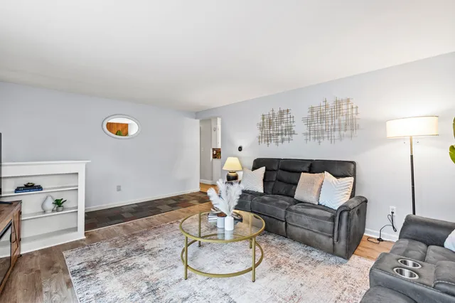 $425,000 | 11 Hillside Avenue, Scarborough, ME 04074