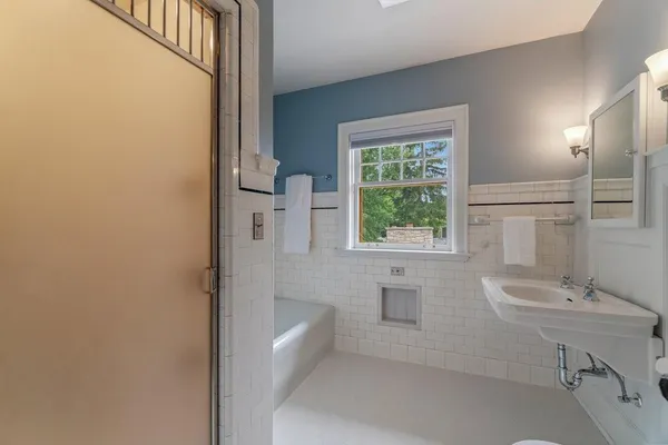 $950,000 | 707 West Columbia Street, Chippewa Falls, WI 54729