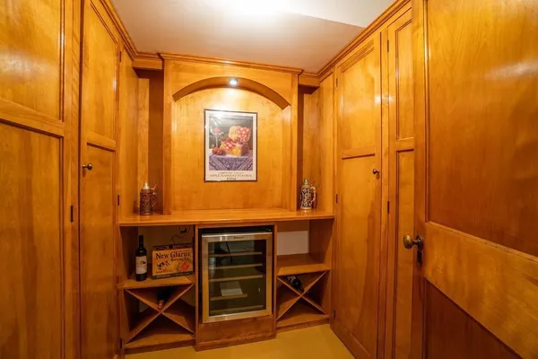 $950,000 | 707 West Columbia Street, Chippewa Falls, WI 54729