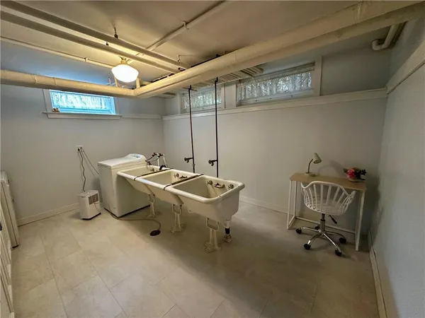 $950,000 | 707 West Columbia Street, Chippewa Falls, WI 54729