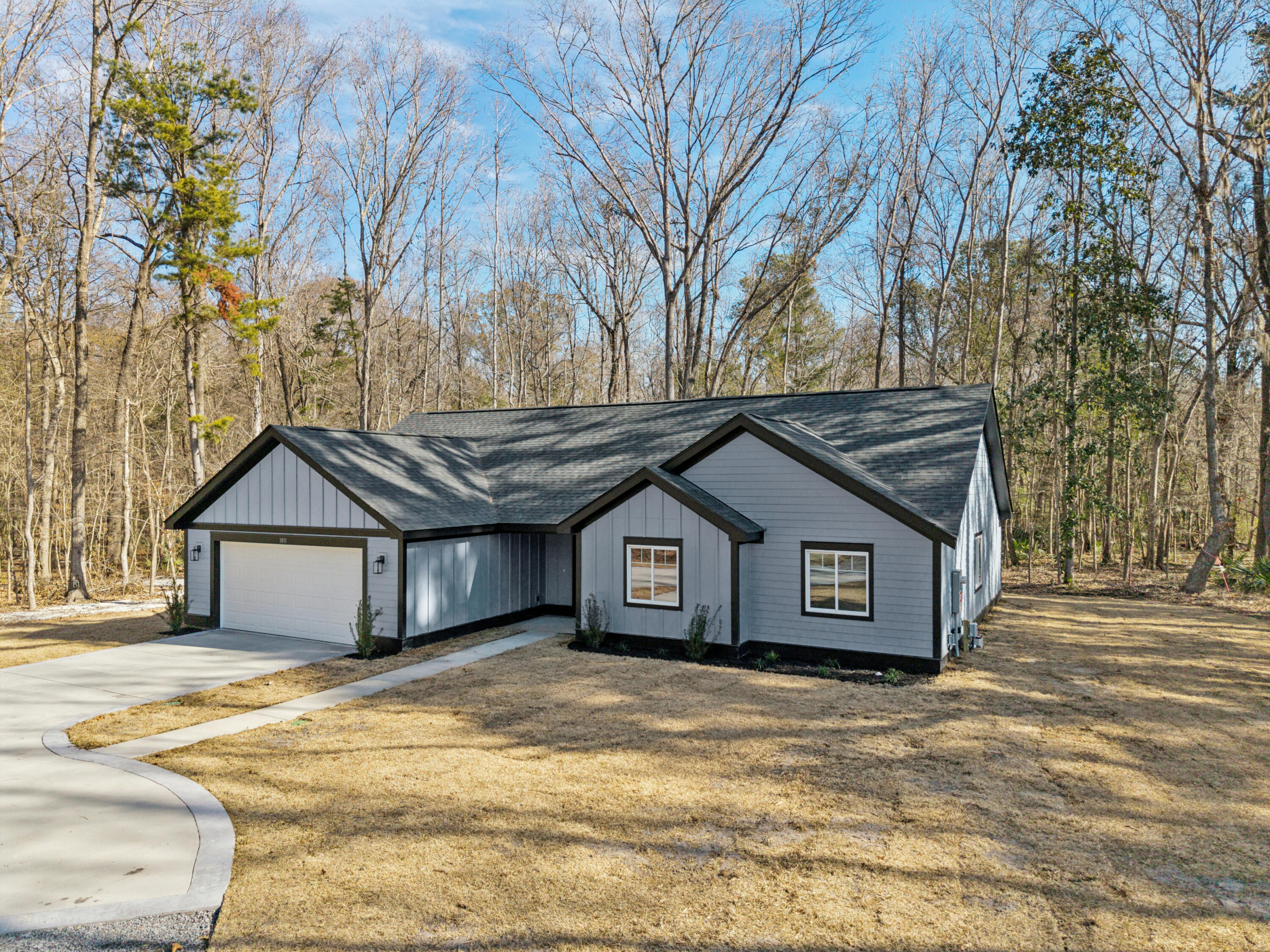 1011 Golf Course Parkway Moncks Corner, SC 29461 - Photo 2 of 40 1011GolfCoursePkwy-KeenEyeMarketing-042