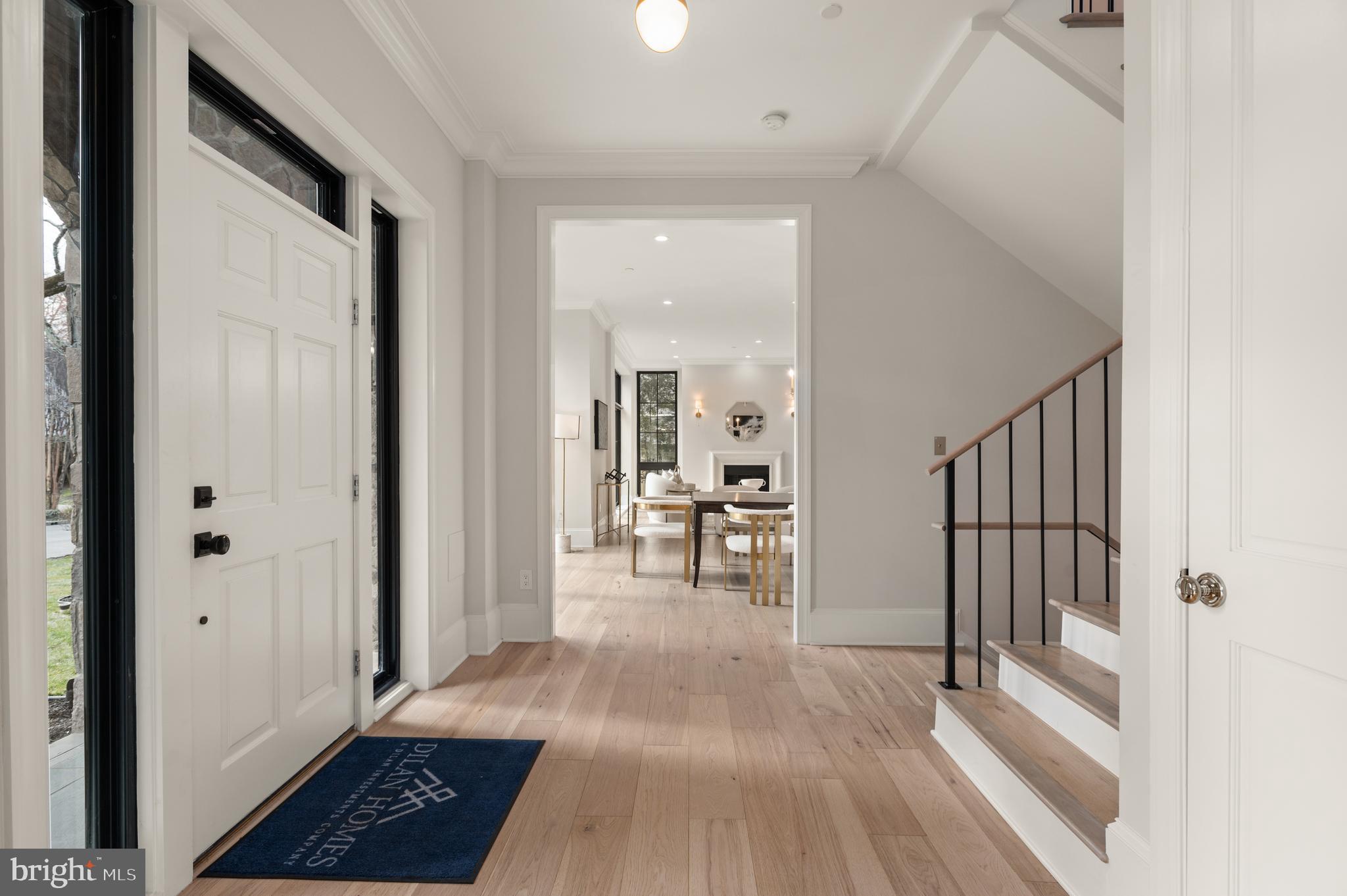 5045 Overlook Road Northwest Washington, DC 20016 - Photo 3 of 50 Grand entry foyer