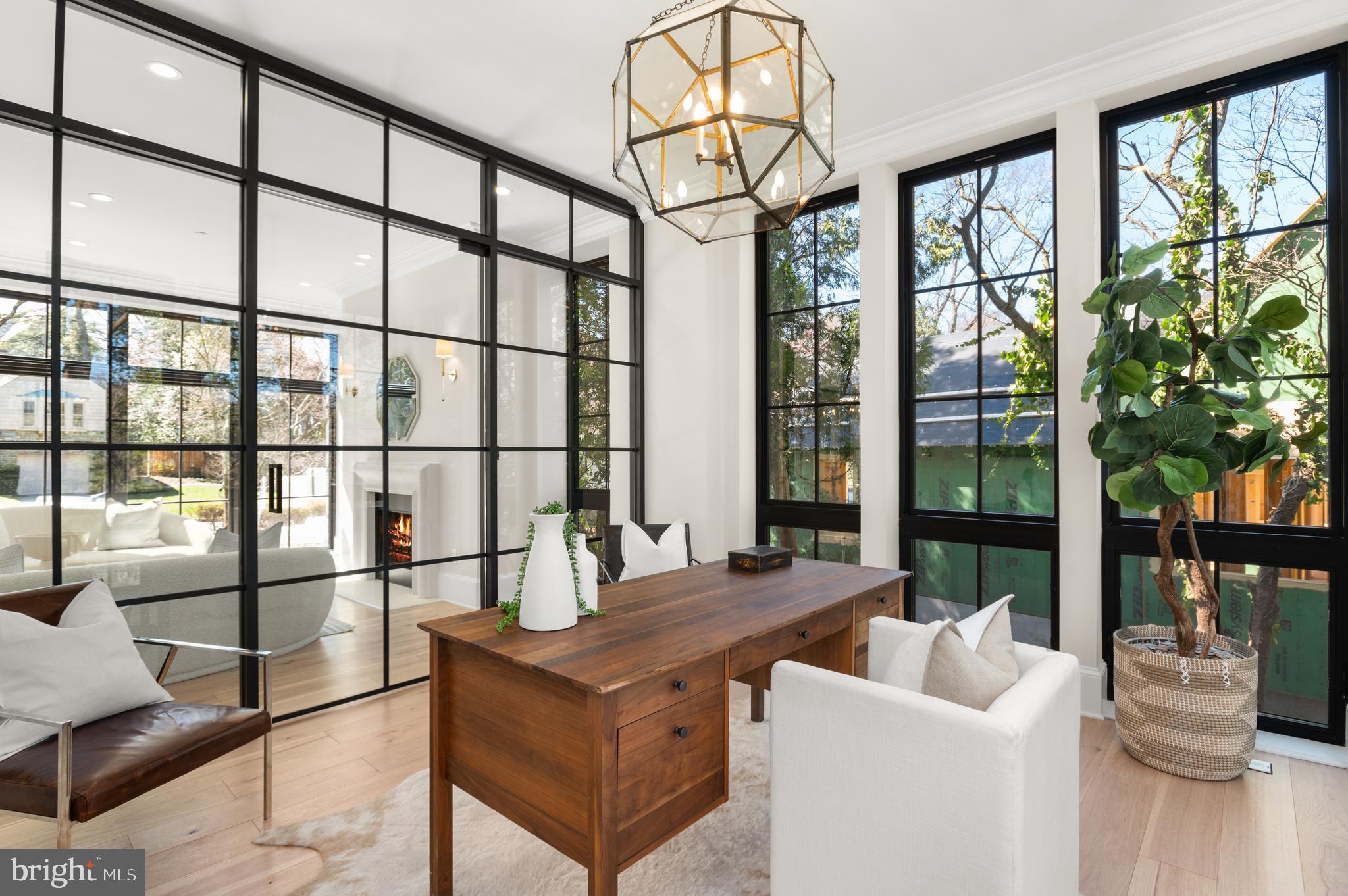 5045 Overlook Road Northwest Washington, DC 20016 - Photo 10 of 50 Home office