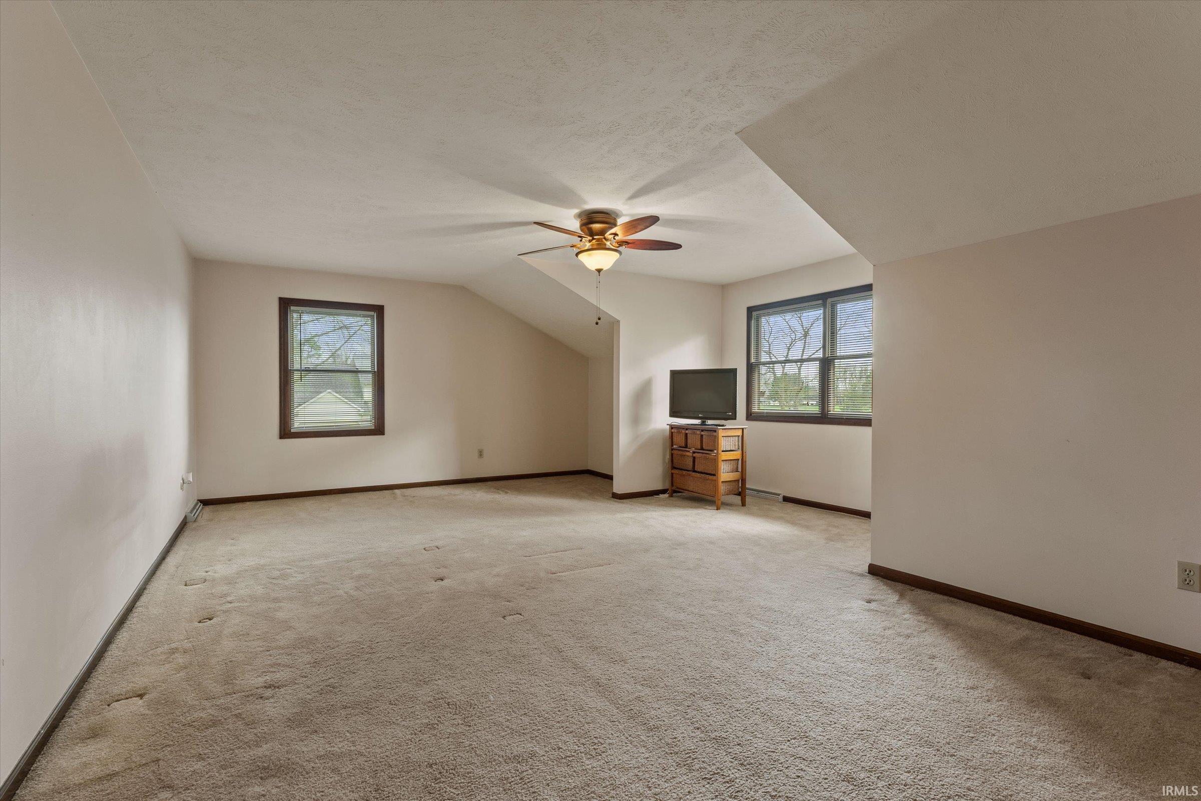 15810 Walnut Pointe Granger, IN 46530 - Photo 17 of 35