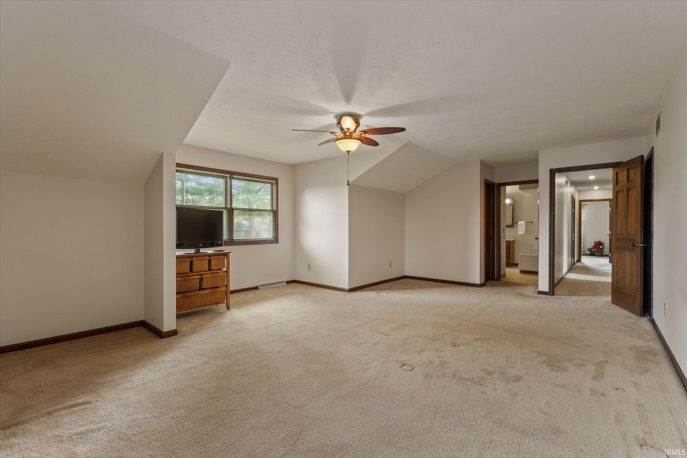 15810 Walnut Pointe Granger, IN 46530 - Photo 18 of 35