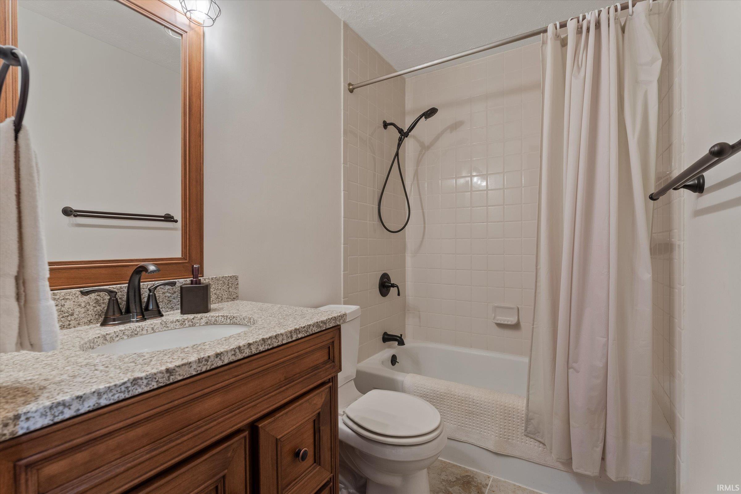 15810 Walnut Pointe Granger, IN 46530 - Photo 25 of 35