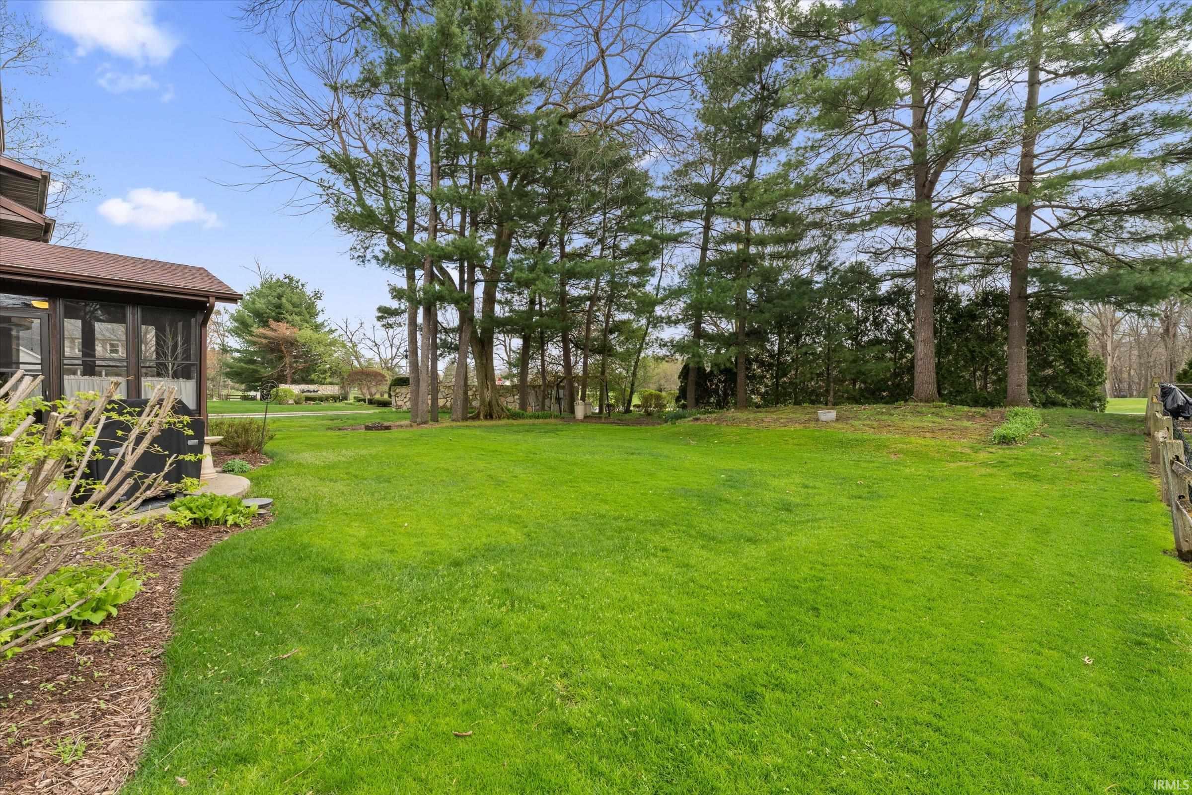 15810 Walnut Pointe Granger, IN 46530 - Photo 34 of 35