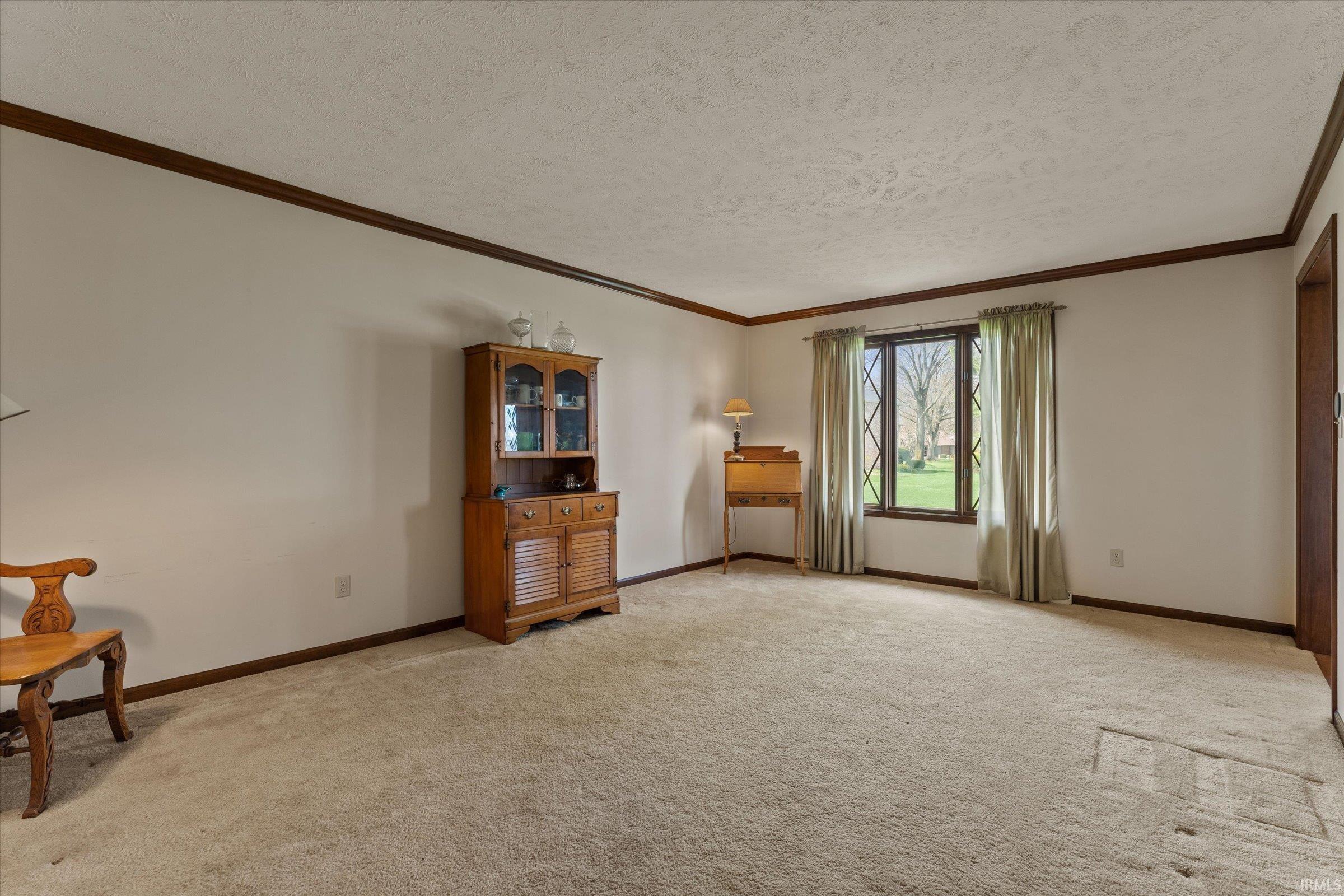 15810 Walnut Pointe Granger, IN 46530 - Photo 9 of 35