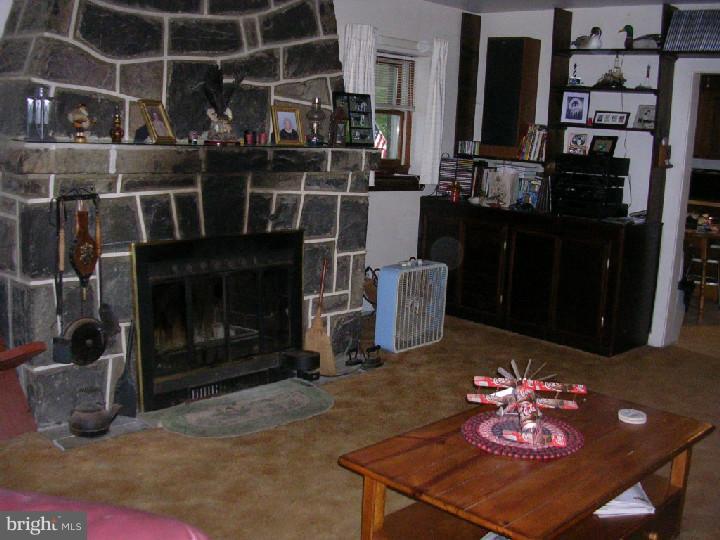 10 Fulmer Road Perkiomenville, PA 18074 - Photo 9 of 13 Living Room