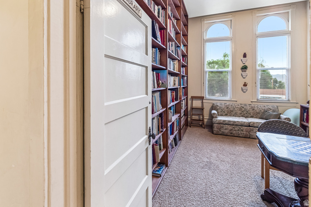21 North Main Street Kingston, UT 84743 - Photo 48 of 107 Sitting room with carpet