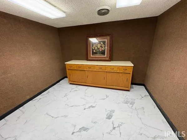 $349,000 | 203 Northeast 1st Street, Loogootee, IN 47553