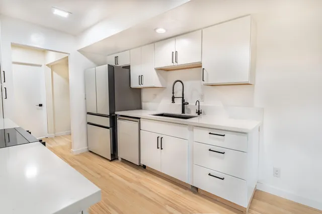 $1,050,000 | 5114 Calle Real, Unit A, Santa Barbara, CA 93111