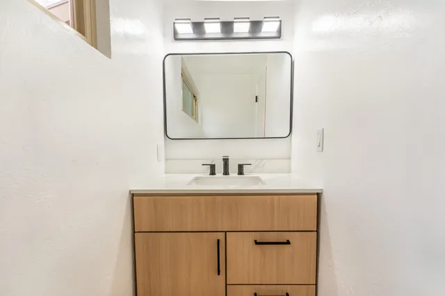 $1,050,000 | 5114 Calle Real, Unit A, Santa Barbara, CA 93111