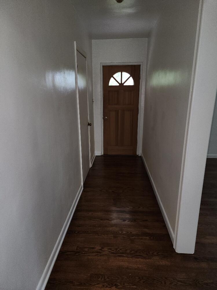 5736 Lithia Road Buchanan, VA 24066 - Photo 3 of 12 Foyer