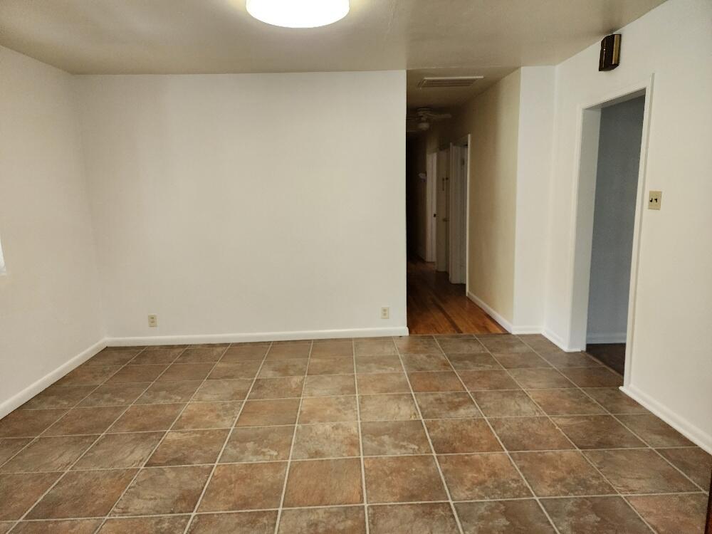 5736 Lithia Road Buchanan, VA 24066 - Photo 5 of 12 Dining area