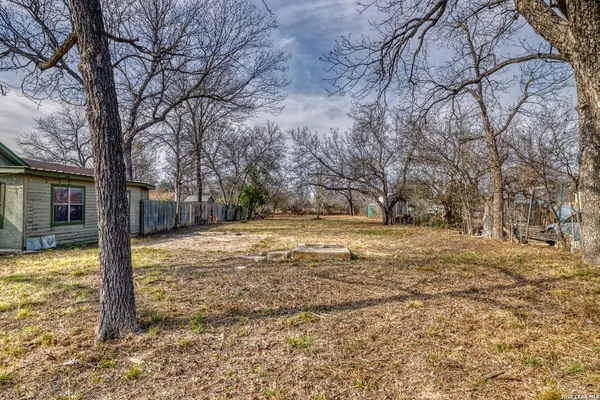 $55,000 | 224 East Leona Street, Uvalde, TX 78801