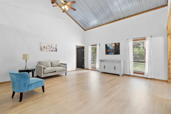 $625,000 | 553 County Road 370, Splendora, TX 77372