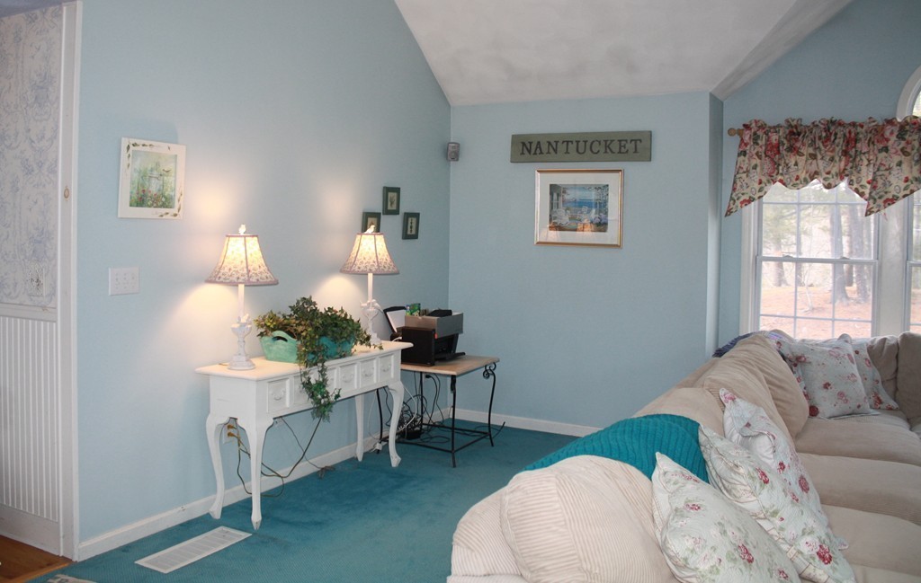 45 Weldon Farm Road Rowley, MA 01969 - Photo 8 of 23 Gallery Image 8