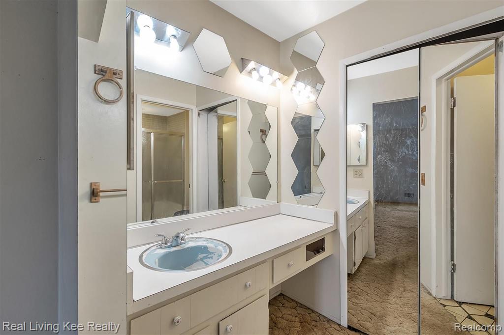 30240 Southfield Road, Unit 261 Southfield, MI 48076 - Photo 15 of 17