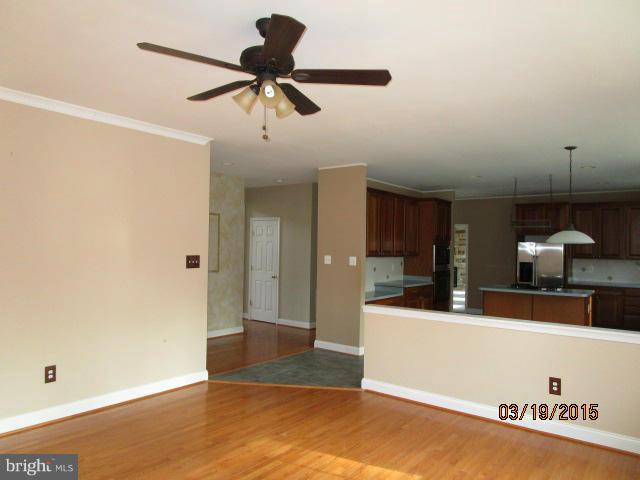 6352 South Clifton Road Frederick, MD 21703 - Photo 11 of 24 Living Room