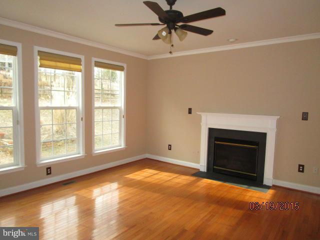 6352 South Clifton Road Frederick, MD 21703 - Photo 13 of 24 Living Room