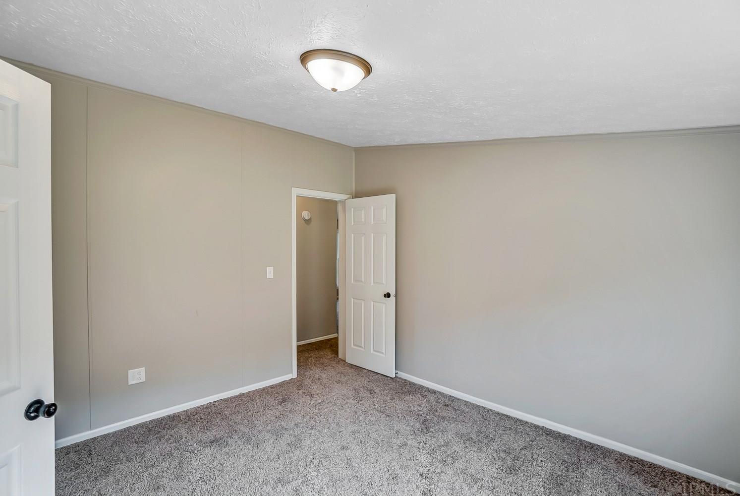 15931 Brunson Road Hoagland, IN 46745 - Photo 13 of 26