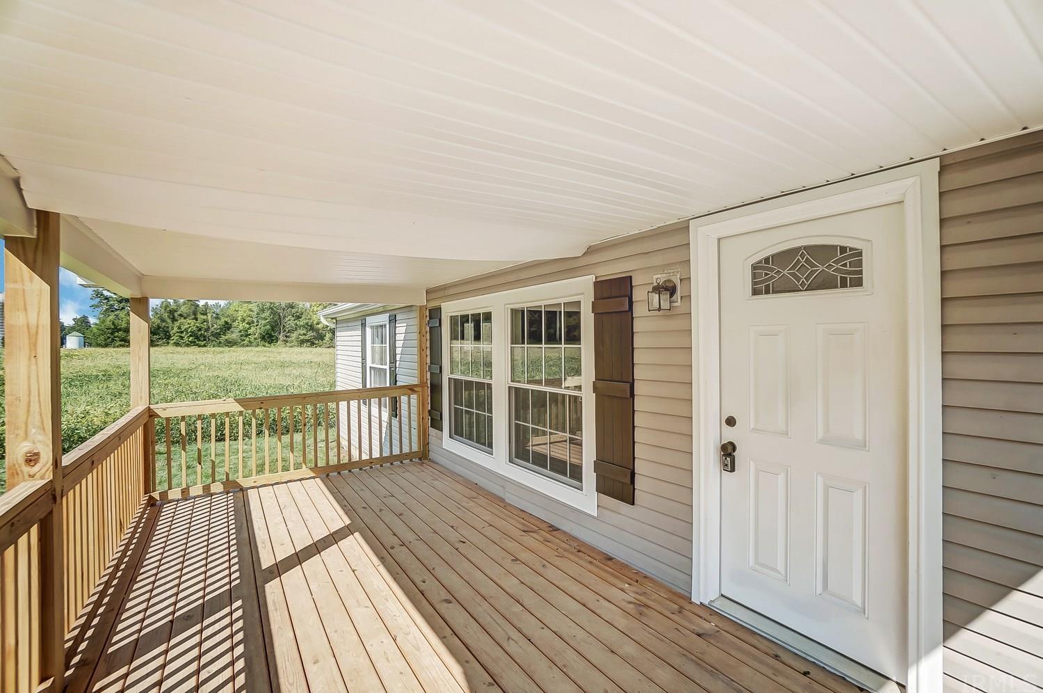 15931 Brunson Road Hoagland, IN 46745 - Photo 5 of 26