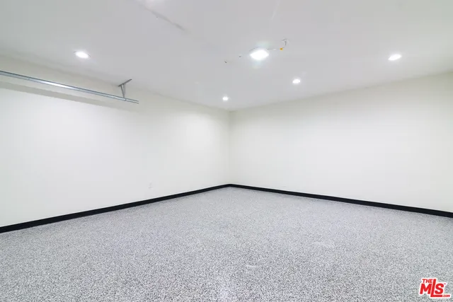 a view of a room with an empty space
