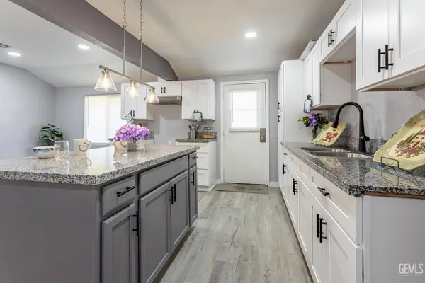 $379,900 | Undisclosed Address, Bakersfield, CA 93307