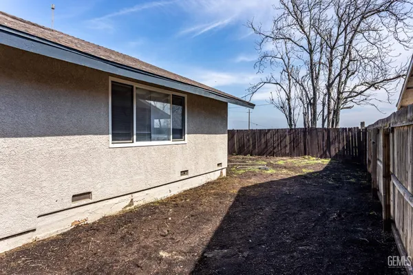 $379,900 | Undisclosed Address, Bakersfield, CA 93307