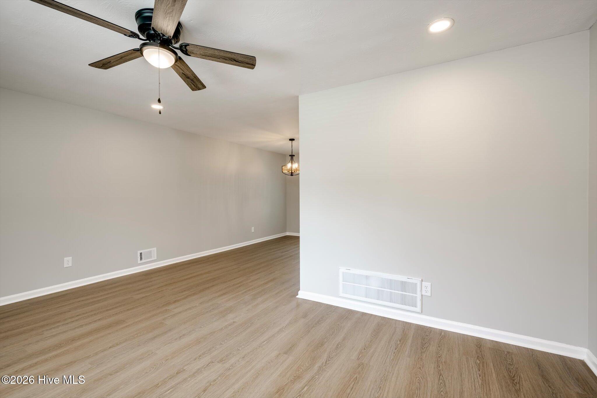 4570 Colonial Road Martinez, GA 30907 - Photo 7 of 36