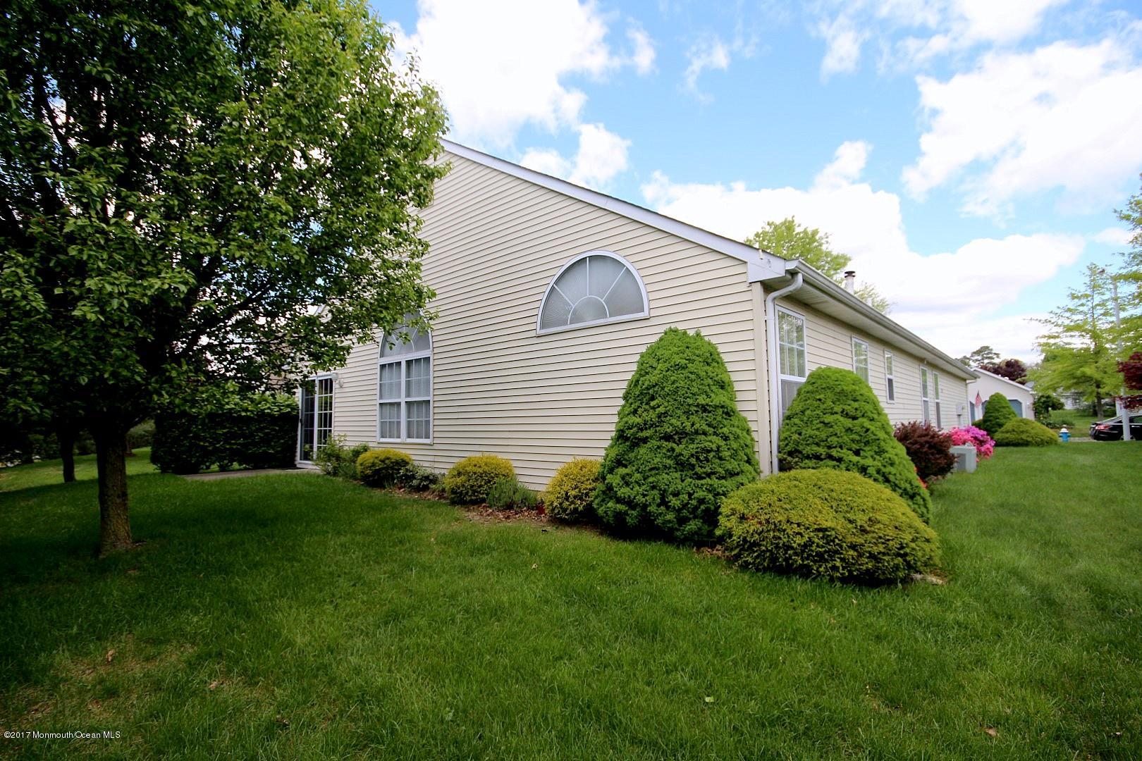 10 Clear Lake Road Whiting, NJ 08759 - Photo 4 of 33 IMG_7627