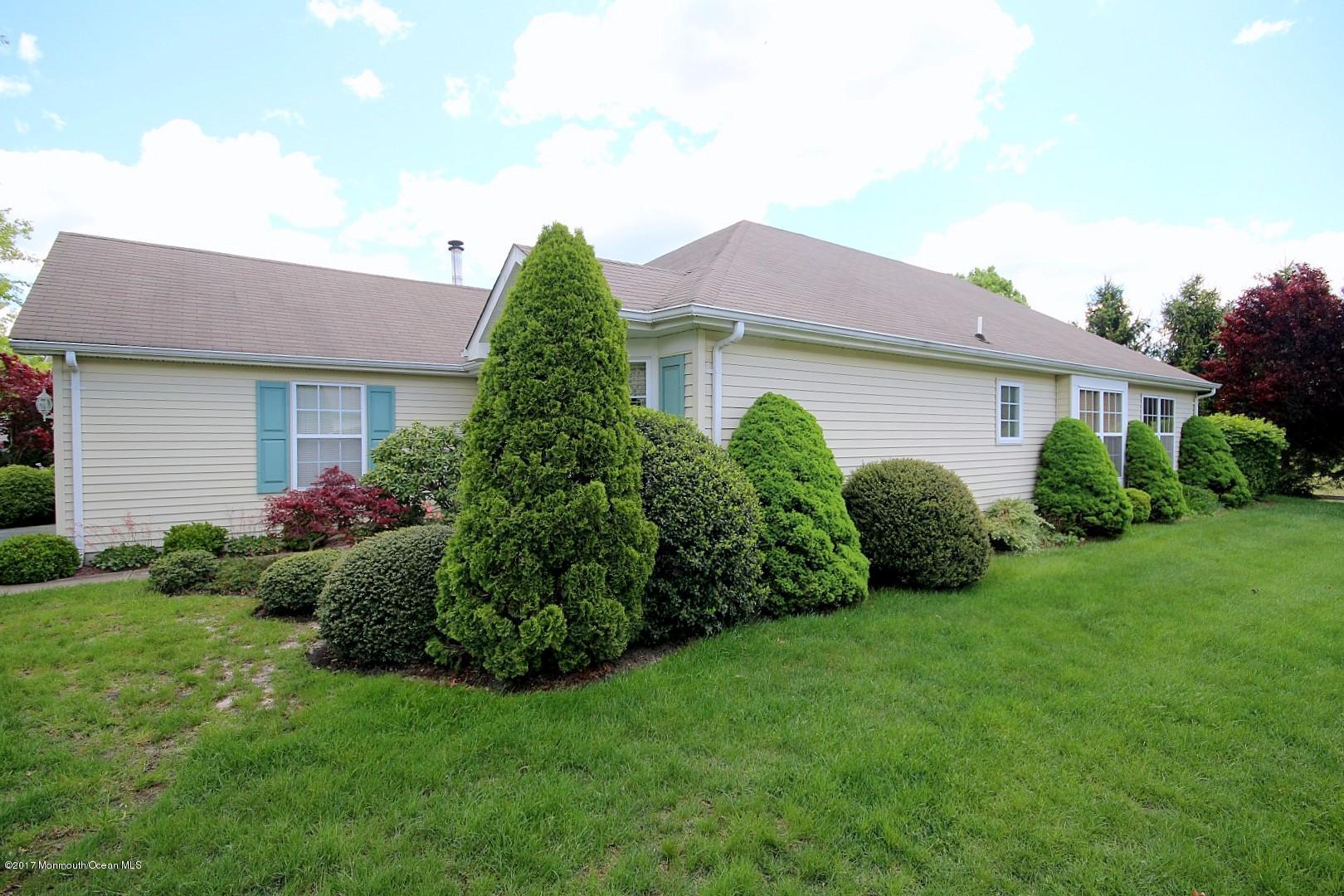 10 Clear Lake Road Whiting, NJ 08759 - Photo 5 of 33 IMG_7623