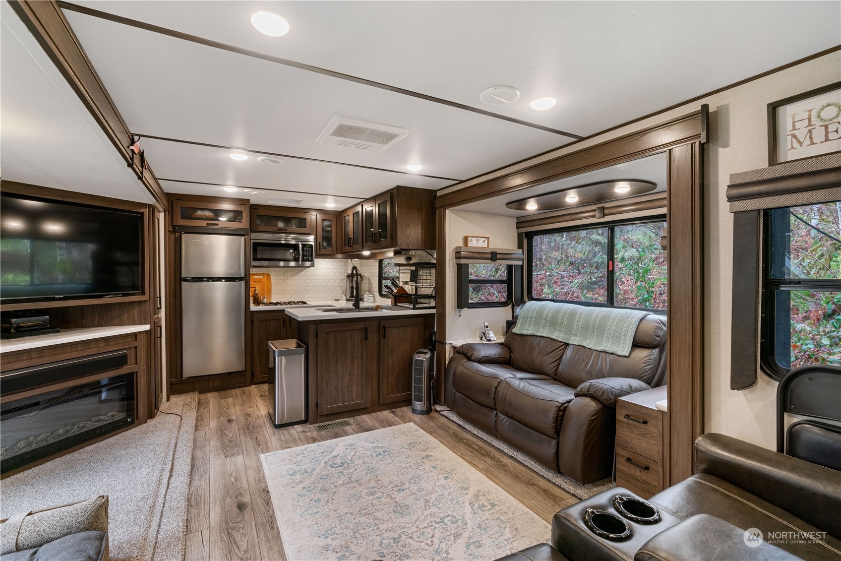 13620 Kelly Road Northeast Carnation, WA 98014 - Photo 21 of 34 Gallery Image 21