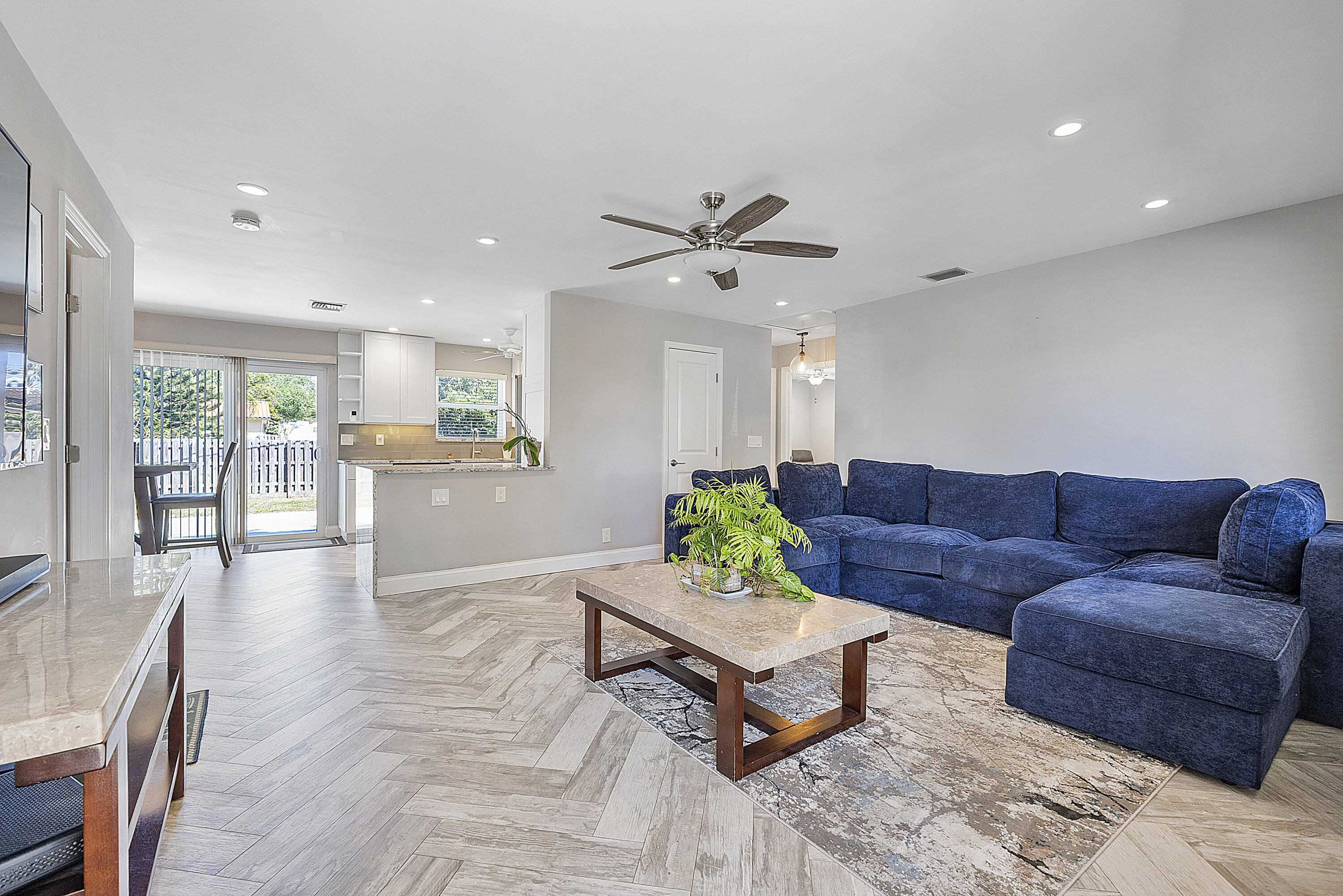 4064 Northwest 2nd Court Boca Raton, FL 33431 - Photo 35 of 57 4064 Nw 2nd Ct_034