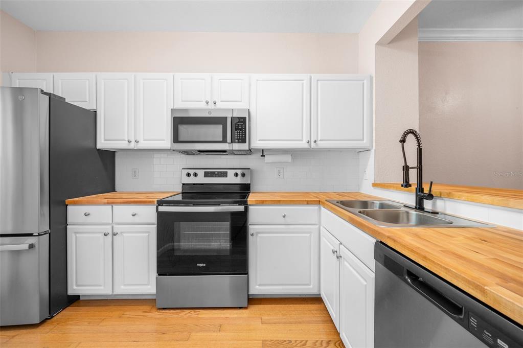 5065 Northwest 45th Road, Unit 102 Gainesville, FL 32606 - Photo 5 of 34